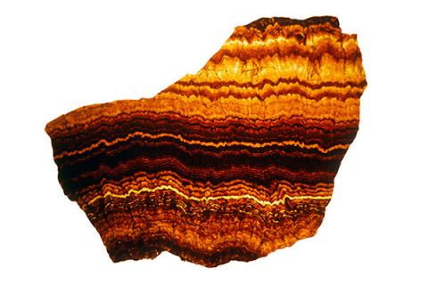 Yellow and brown banding in the mineral sphalerite are caused by changes in rainfall and groundwater.