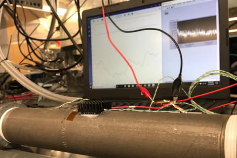 Scientists test the performance of a thermoelectric device