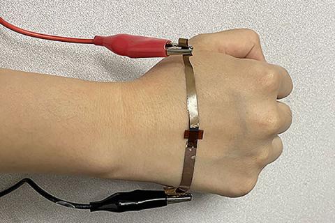 A wearable pressure sensor made with lasers 